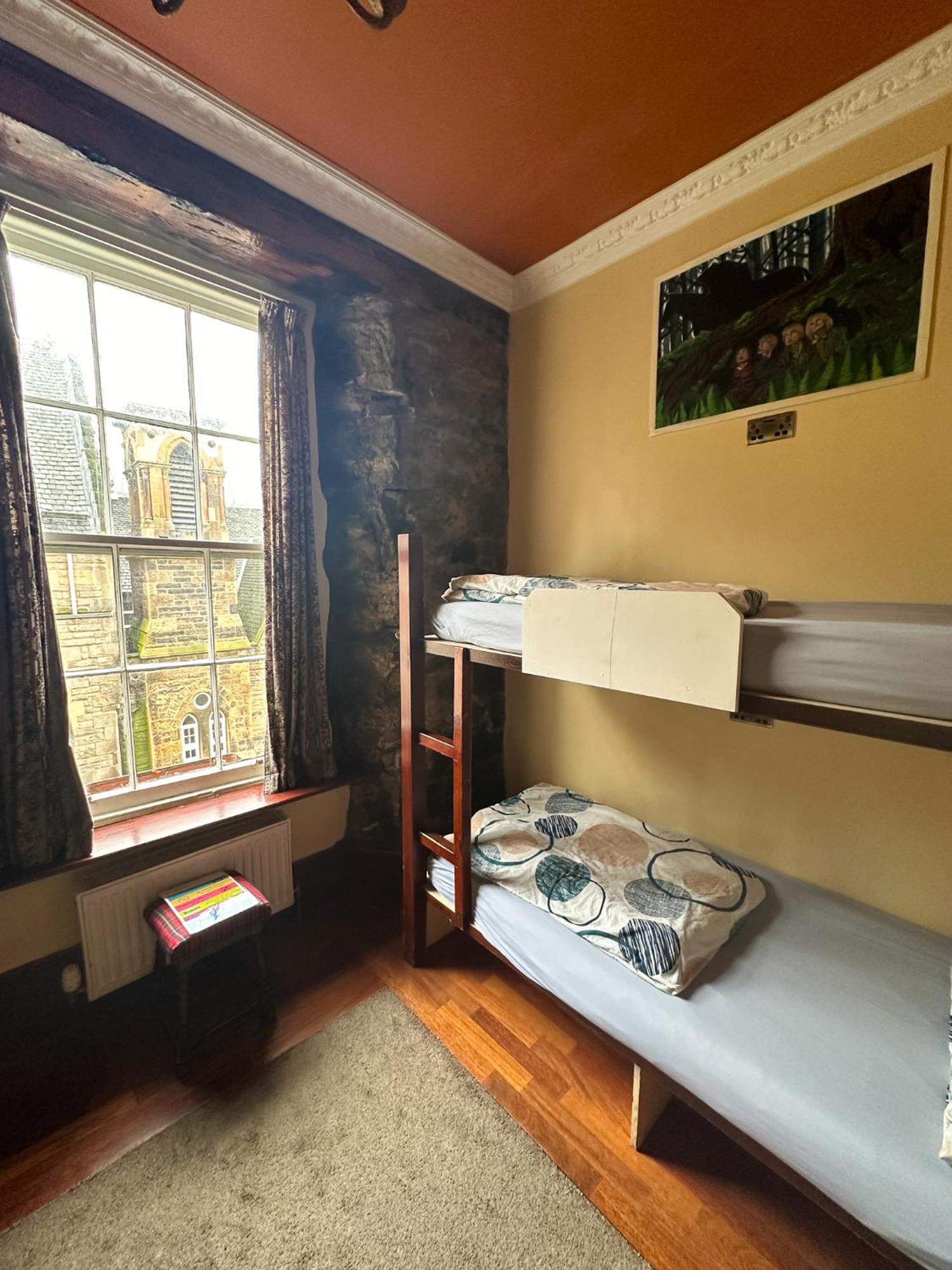 High Street - Adults Only Hostel