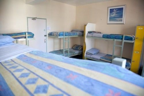 High Street - Adults Only Hostel *