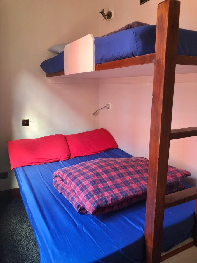 High Street - Adults Only Hostel *